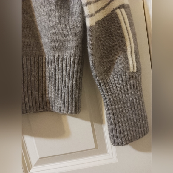 Wool sweater - Picture 7 of 8